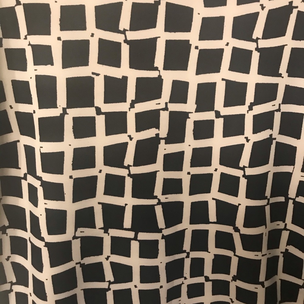 Bar lll Black and white pencil skirt